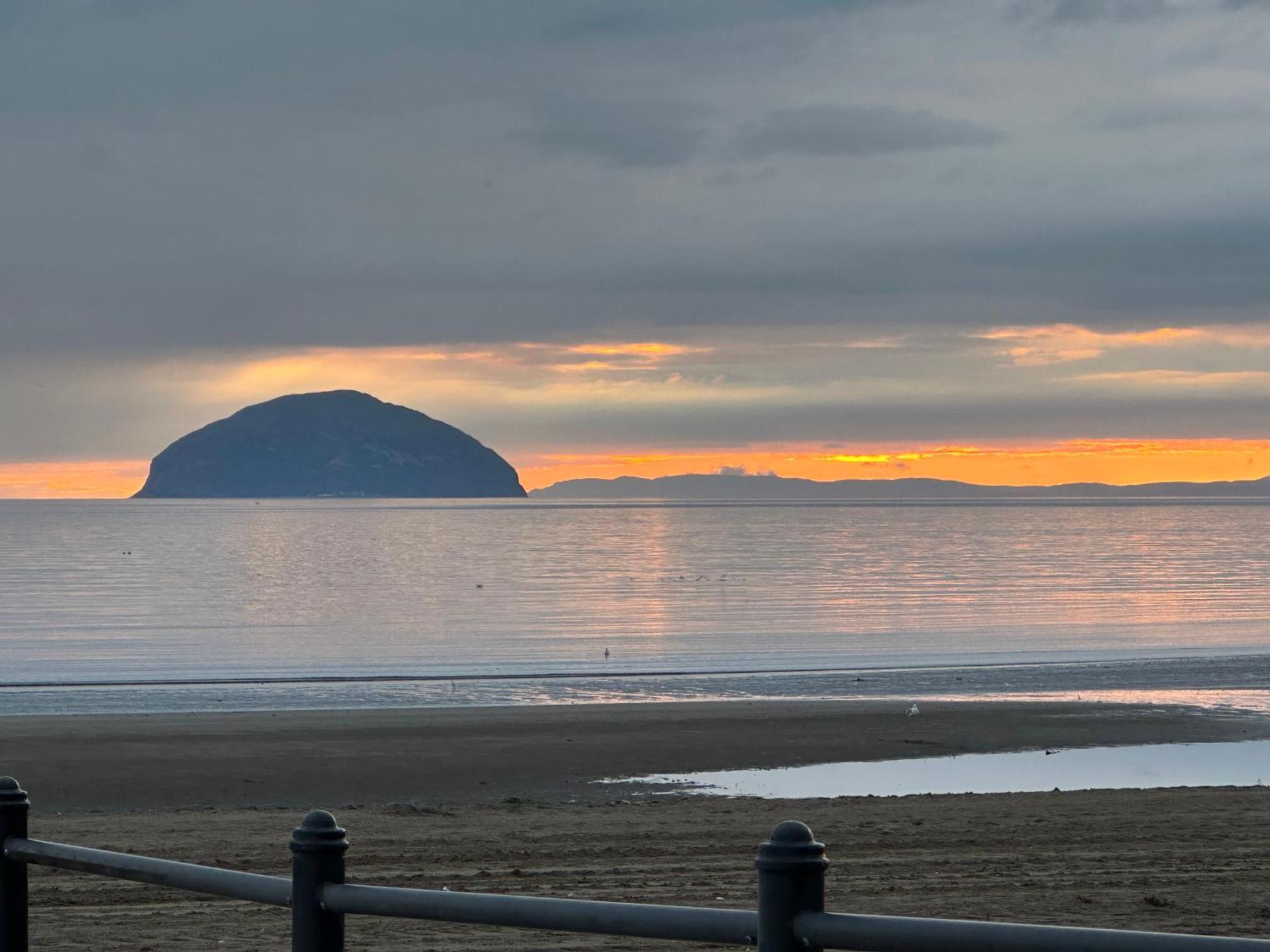 Peel House Bed And Breakfast Girvan Exteriér fotografie